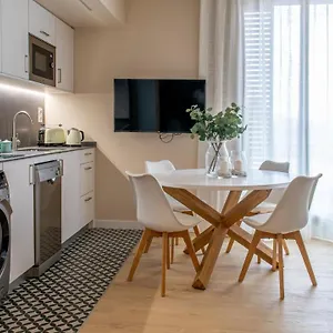 Barcelona Touch - Progres Apartment