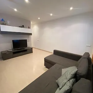 Apartamento Cozy At A Great Location!, L'Hospitalet de Llobregat