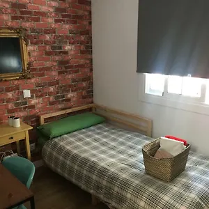  Гостевой дом Practical Room: Barcelona-fira-airport